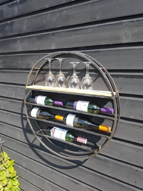 Klein rond wijnrek detail